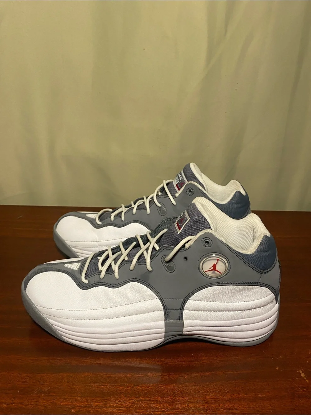 Jordan Jumpman Team 1 Basketball Shoes 11.5